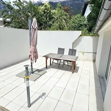 Crogo The Paula Инсбрук